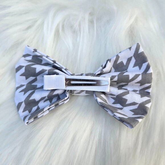 New Baby Girl Hair Bows – Set of 5 Clips, Soft & Stylish for Toddlers & Kids - Picture 2 of 2